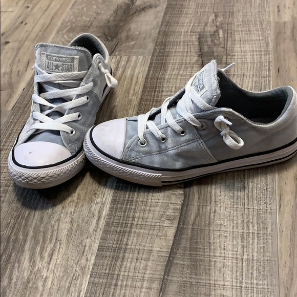 converse velvet shoes